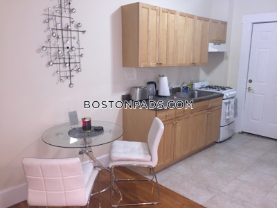 Cambridge 3 Beds 1 Bath  Porter Square - $2,700 No Fee
