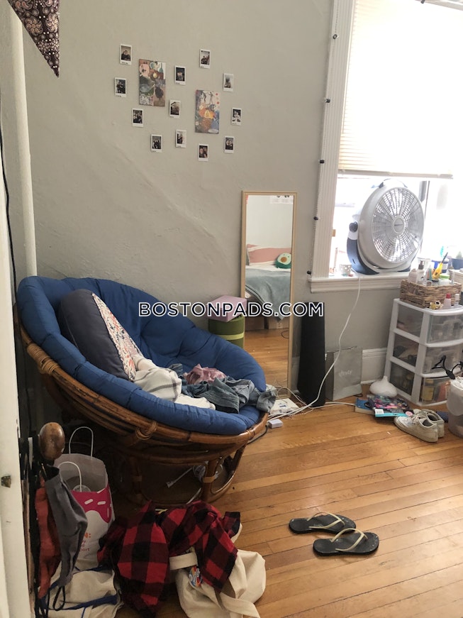 Boston - $4,800+ /mo