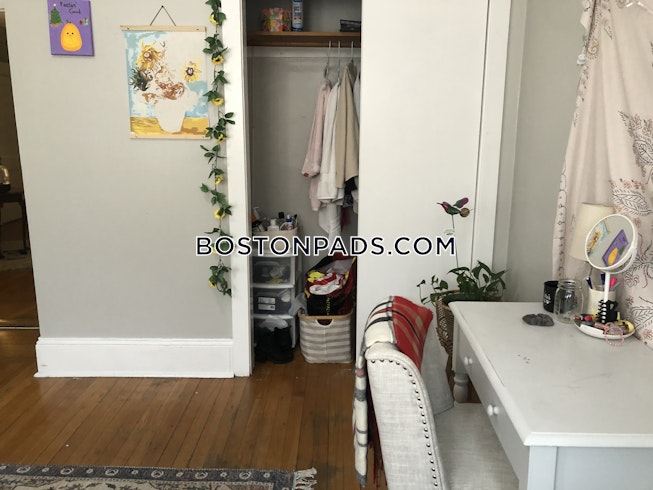 Boston - $4,800+ /mo