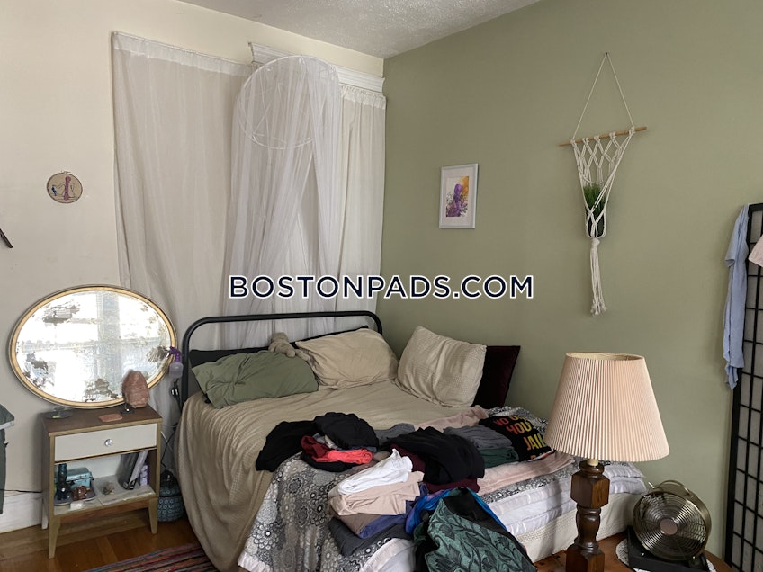 Boston - $3,375+ /month