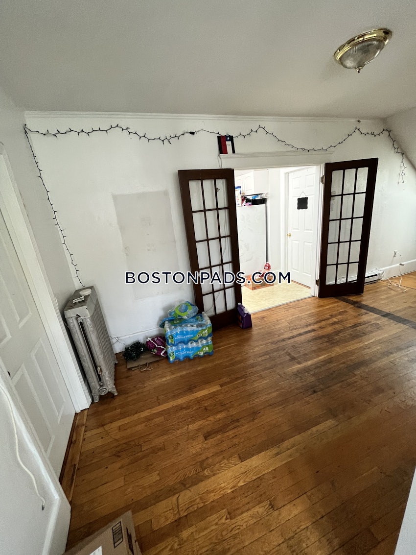 BOSTON - BRIGHTON - CLEVELAND CIRCLE - 3 Beds, 1.5 Baths - Image 38