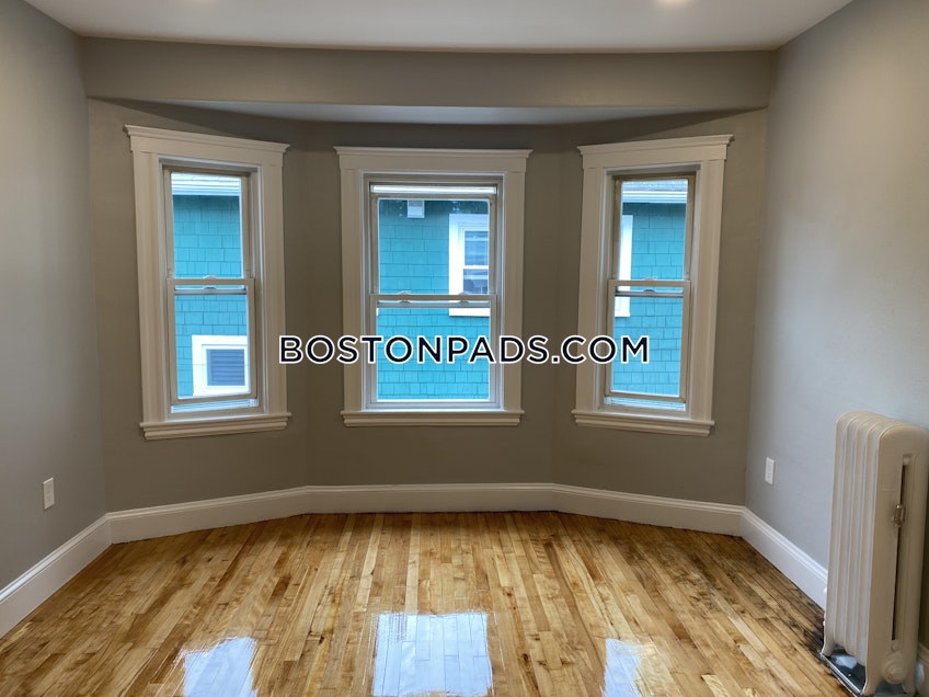 Medford - $6,775+ /month