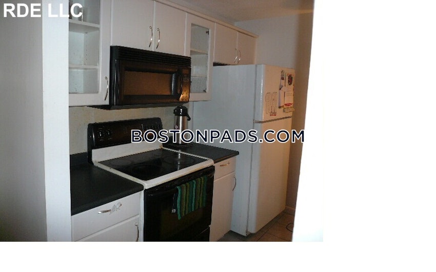 NEWTON - NEWTON CORNER - 2 Beds, 1.5 Baths - Image 1