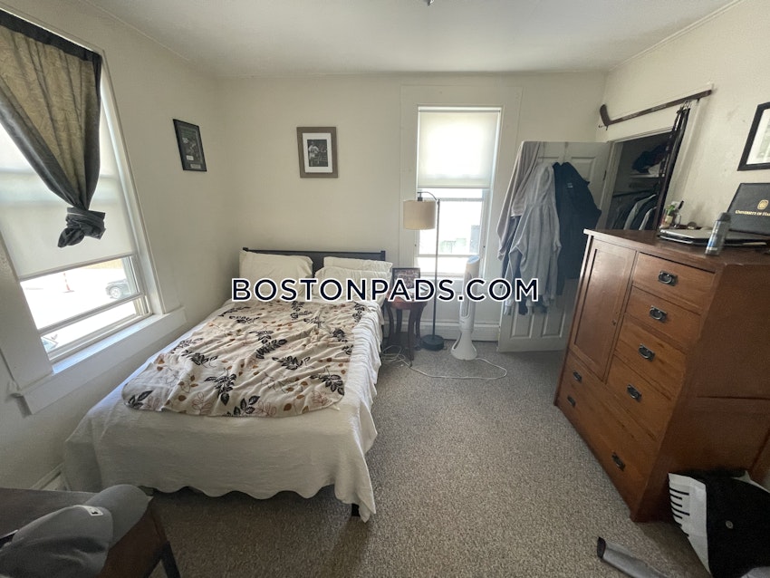 BOSTON - SOUTH BOSTON - ANDREW SQUARE - 3 Beds, 1 Bath - Image 7