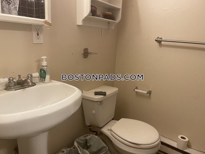 BOSTON - MISSION HILL - 2 Beds, 1 Bath - Image 6