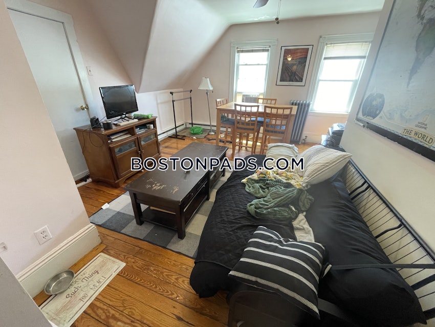 BOSTON - BRIGHTON - OAK SQUARE - 3 Beds, 1 Bath - Image 16