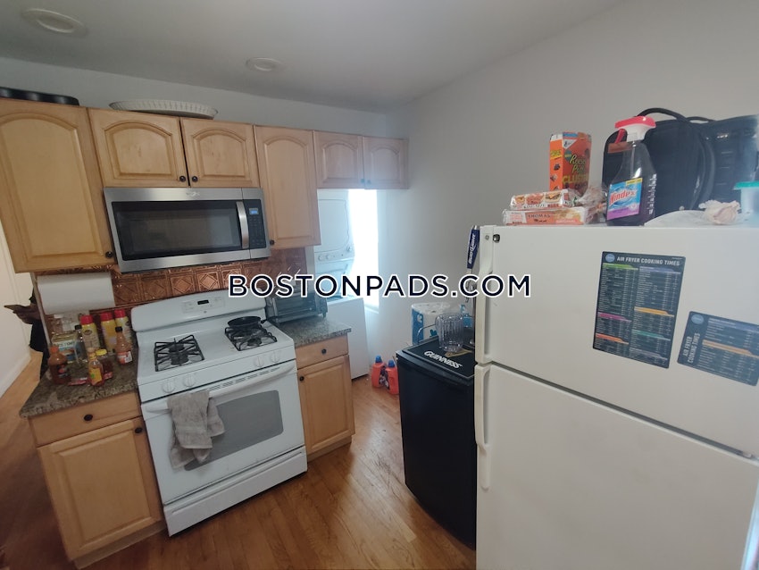 BOSTON - SOUTH BOSTON - ANDREW SQUARE - 3 Beds, 1 Bath - Image 12