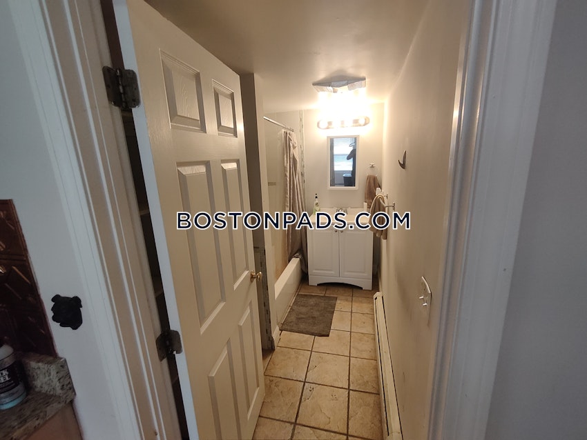 BOSTON - SOUTH BOSTON - ANDREW SQUARE - 3 Beds, 1 Bath - Image 20