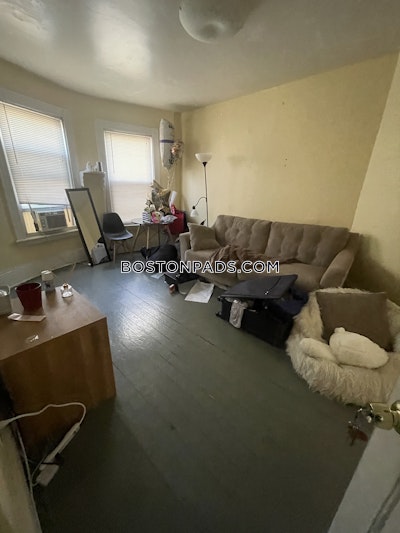 Mission Hill /3 Beds 1 Bath Boston - $4,400 No Fee