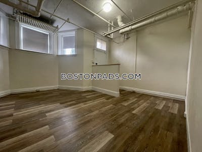 Fenway/kenmore 1 Bed 1 Bath BOSTON Boston - $2,245 No Fee