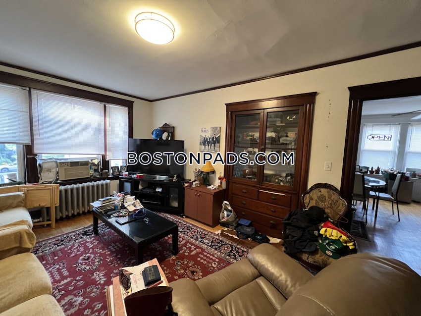 CAMBRIDGE - PORTER SQUARE - 3 Beds, 2 Baths - Image 15