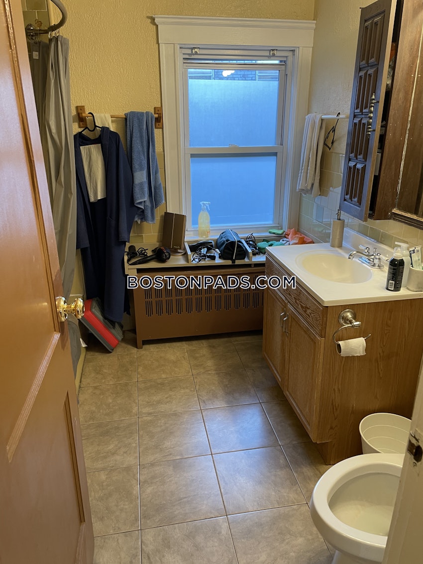 BOSTON - ALLSTON - 3 Beds, 2 Baths - Image 7