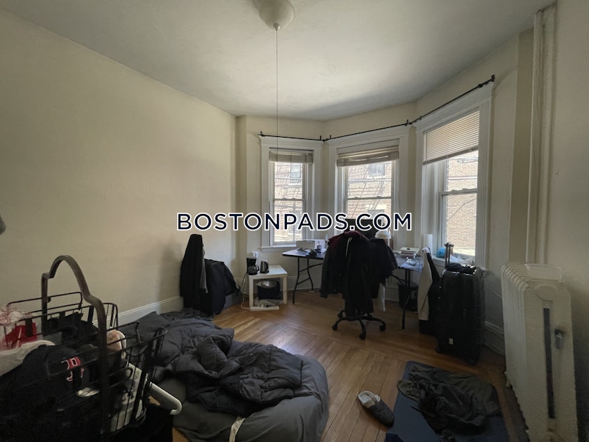 Boston - $4,175+ /month