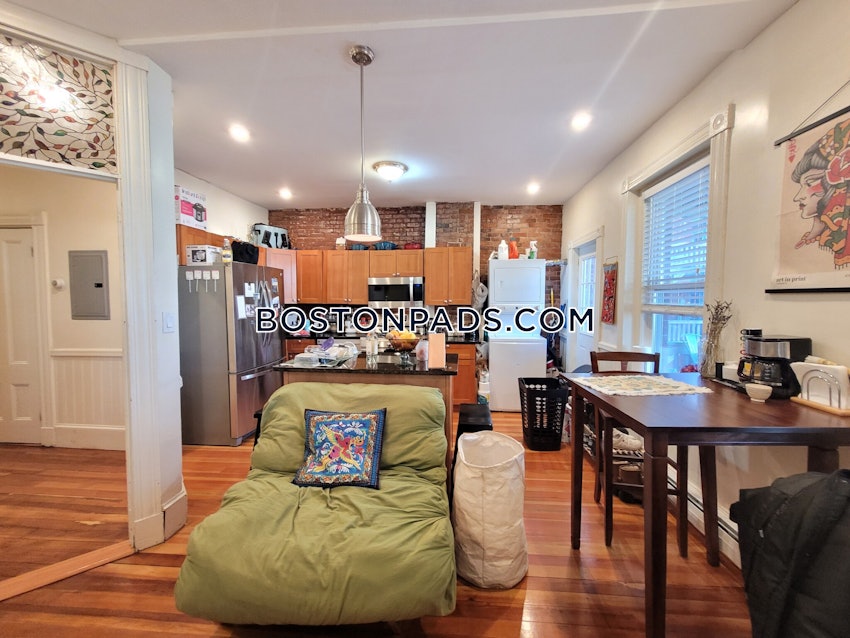 BOSTON - JAMAICA PLAIN - JAMAICA POND/PONDSIDE - 4 Beds, 2 Baths - Image 1