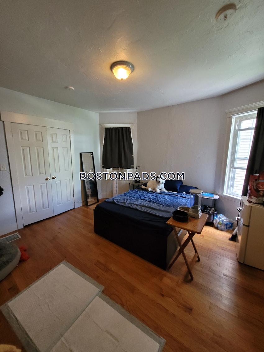 BOSTON - DORCHESTER - FIELDS CORNER - 4 Beds, 1 Bath - Image 5