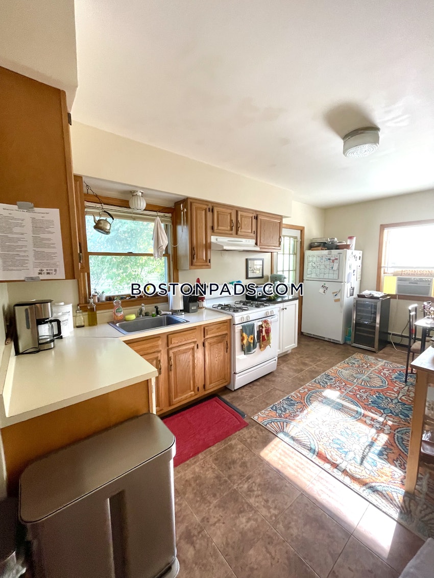 WATERTOWN - 2 Beds, 1 Bath - Image 1