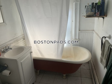 Boston - 6 Beds, 2.5 Baths