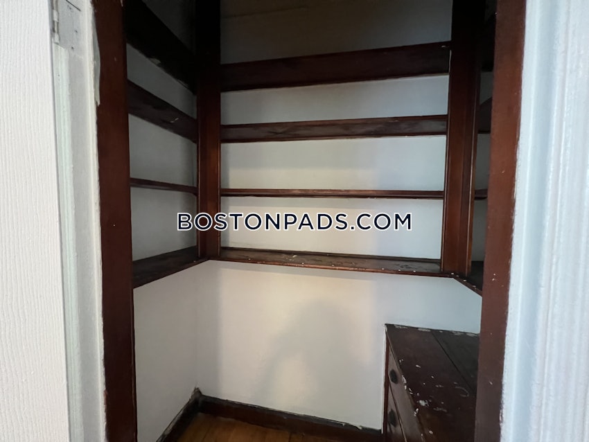 BOSTON - ROXBURY - 3 Beds, 1 Bath - Image 15