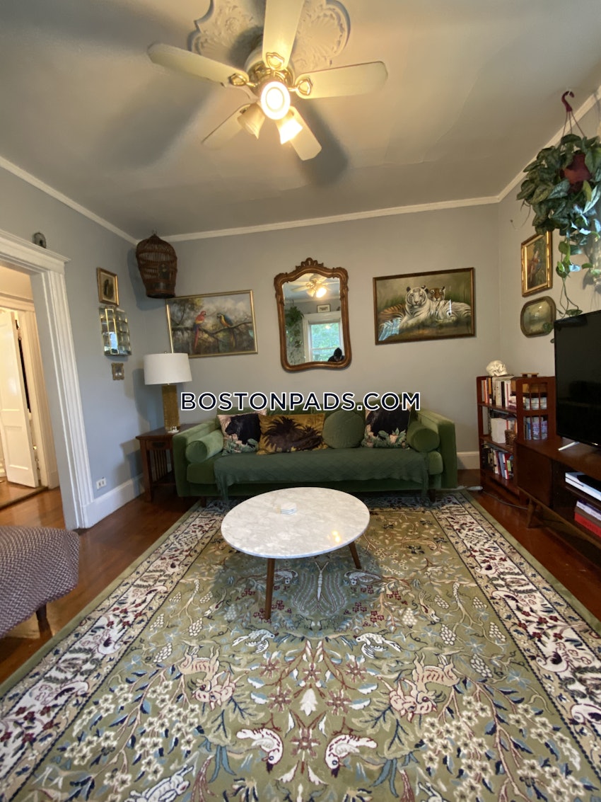 BOSTON - BRIGHTON - OAK SQUARE - 2 Beds, 1 Bath - Image 2