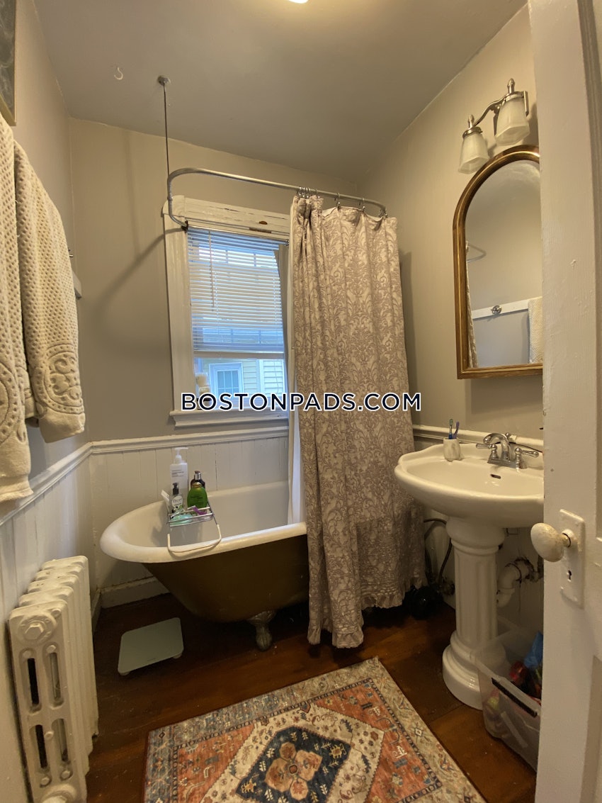 BOSTON - BRIGHTON - OAK SQUARE - 2 Beds, 1 Bath - Image 5