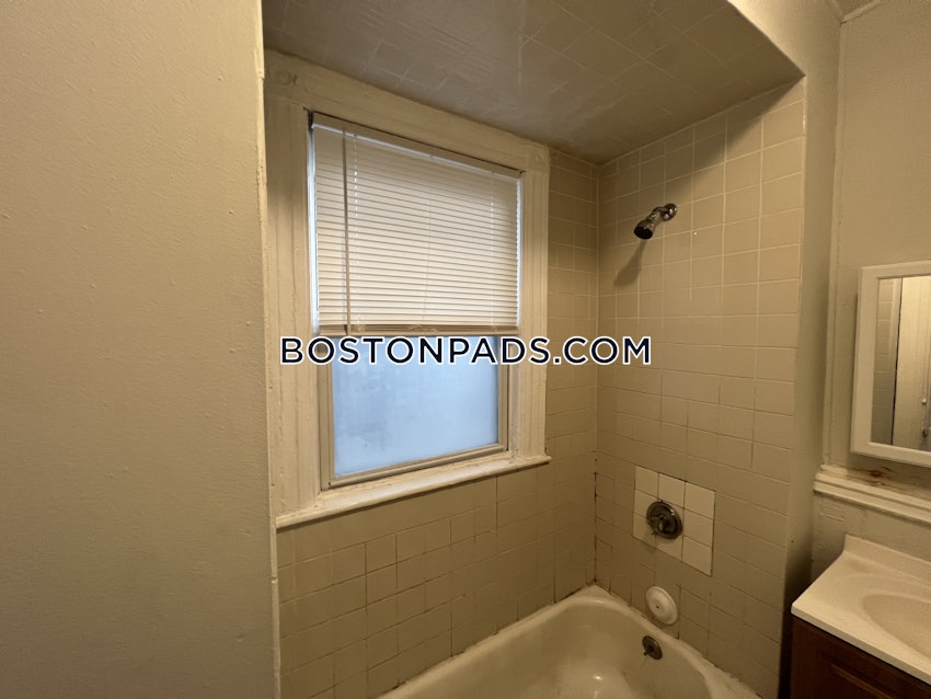 BOSTON - ROXBURY - 3 Beds, 1 Bath - Image 66