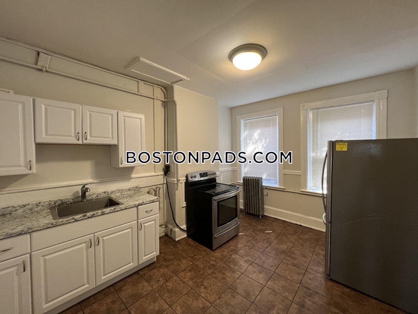 BOSTON - ROXBURY - 3 Beds, 1 Bath - Image 2