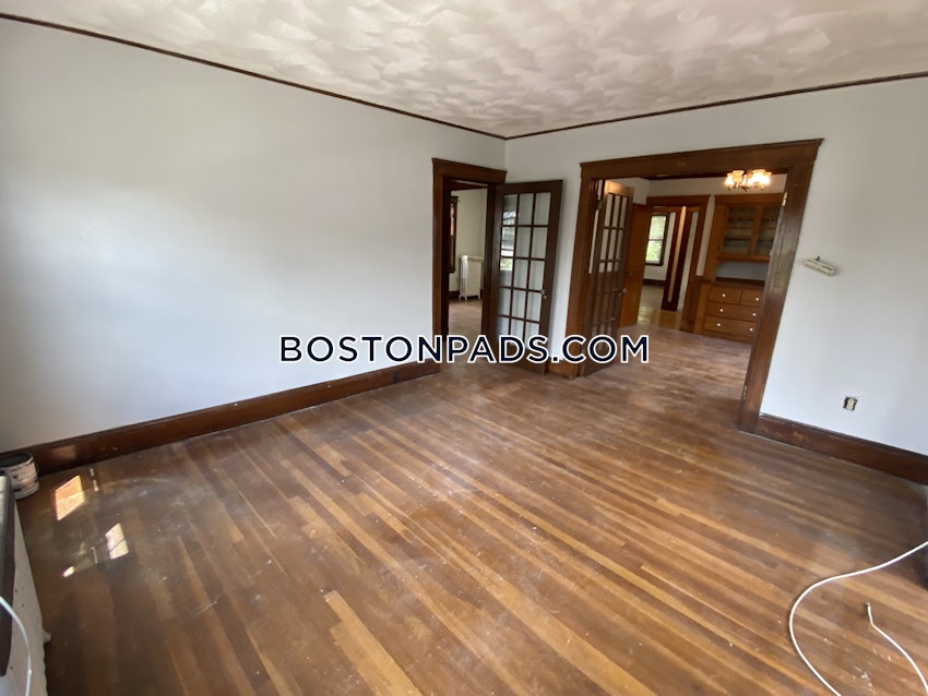 BOSTON - BRIGHTON - BOSTON COLLEGE - 3 Beds, 1 Bath - Image 2