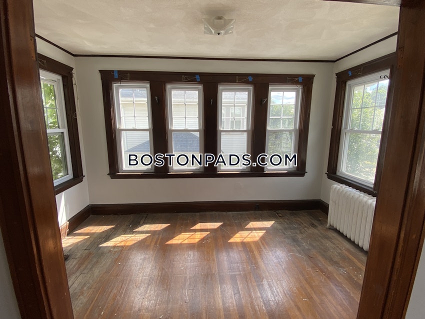 BOSTON - BRIGHTON - BOSTON COLLEGE - 3 Beds, 1 Bath - Image 8