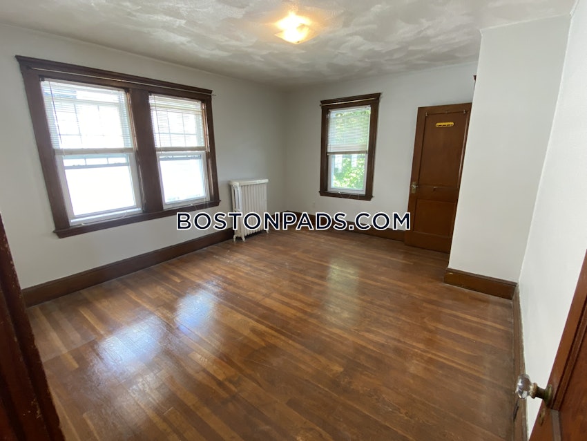 BOSTON - BRIGHTON - BOSTON COLLEGE - 3 Beds, 1 Bath - Image 10