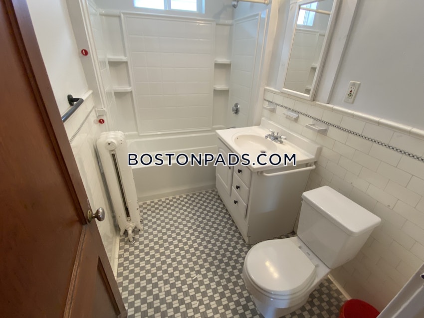 BOSTON - BRIGHTON - BOSTON COLLEGE - 3 Beds, 1 Bath - Image 12