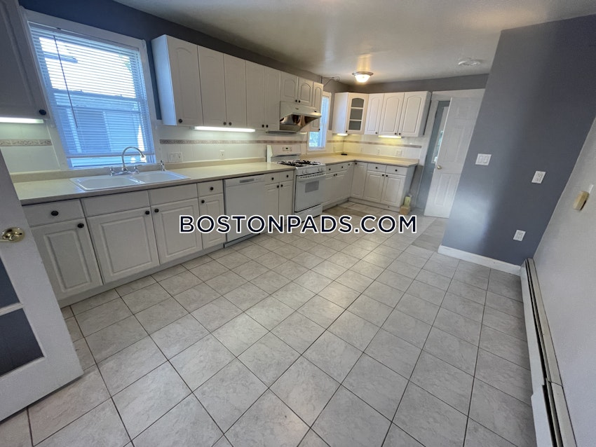 CAMBRIDGE - MT. AUBURN/BRATTLE/ FRESH POND - 2 Beds, 1.5 Baths - Image 2