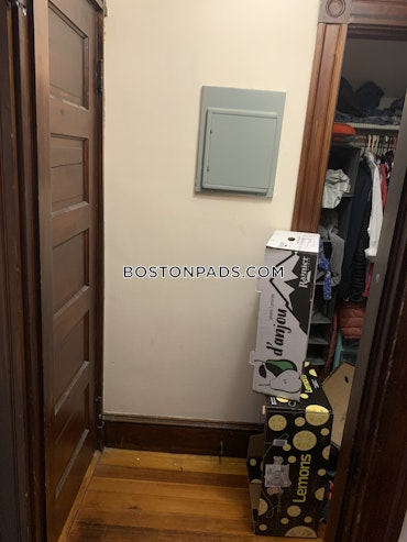 Boston - 3 Beds, 1 Baths