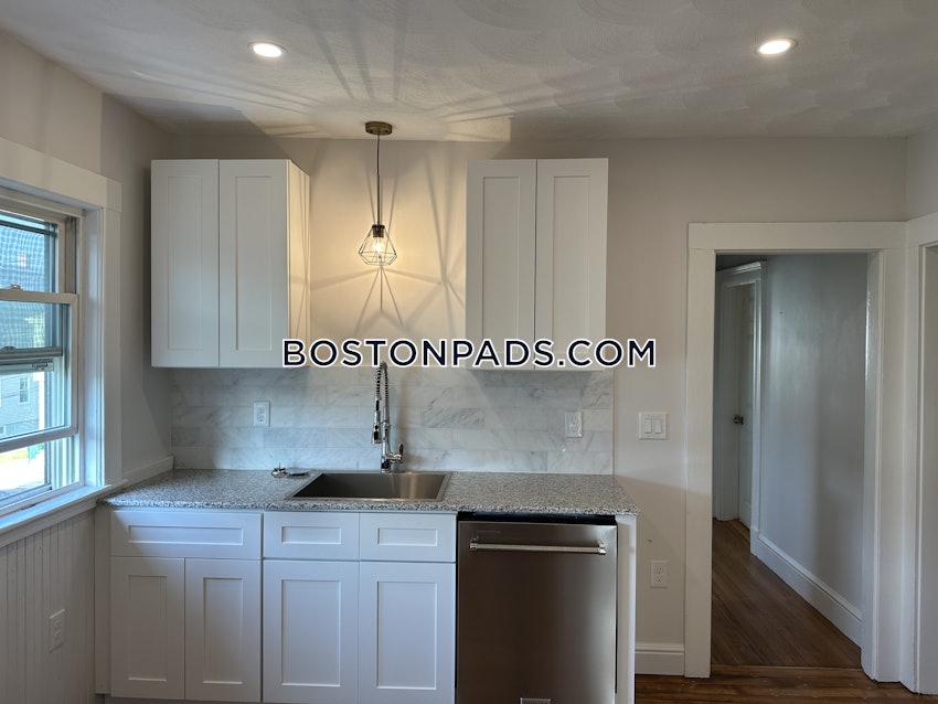 MEDFORD - TUFTS - 4 Beds, 1 Bath - Image 4