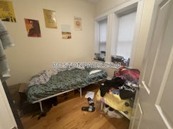 Chiswick Rd./>, Boston