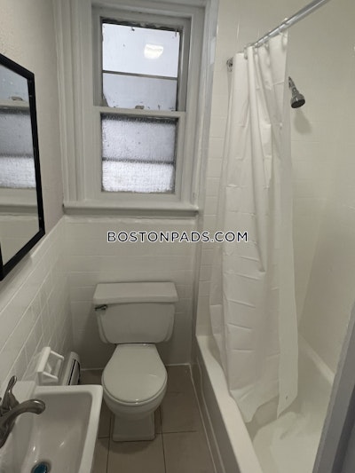 East Boston Renovated 2 bed 1 bath available NOW on Gove St in East Boston! Boston - $2,300 No Fee