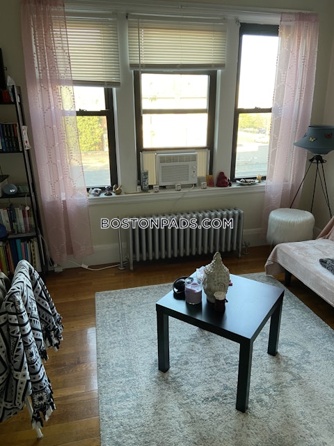 Pleasant St. Malden photo 3