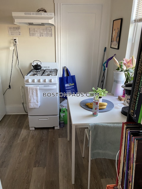 Pleasant St. Malden photo 5