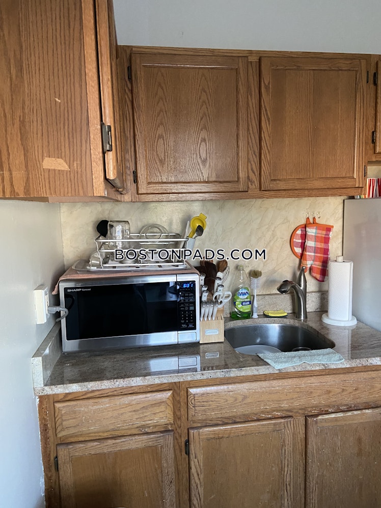 Pleasant St., Malden