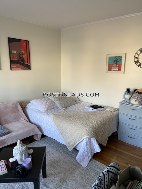 Pleasant St. Malden photo 10