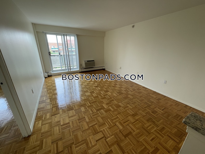 BROOKLINE- BOSTON UNIVERSITY - 2 Beds, 1.5 Baths - Image 3