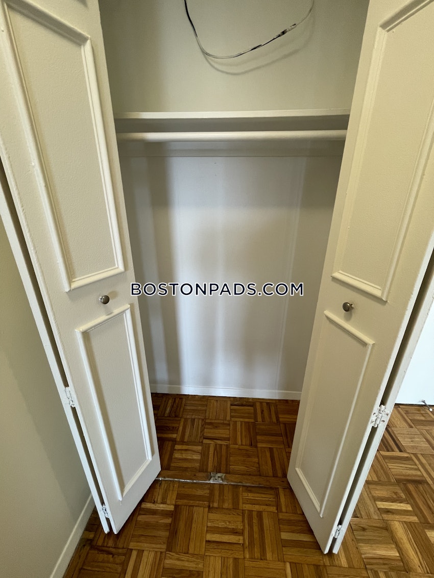 BROOKLINE- BOSTON UNIVERSITY - 2 Beds, 1.5 Baths - Image 8