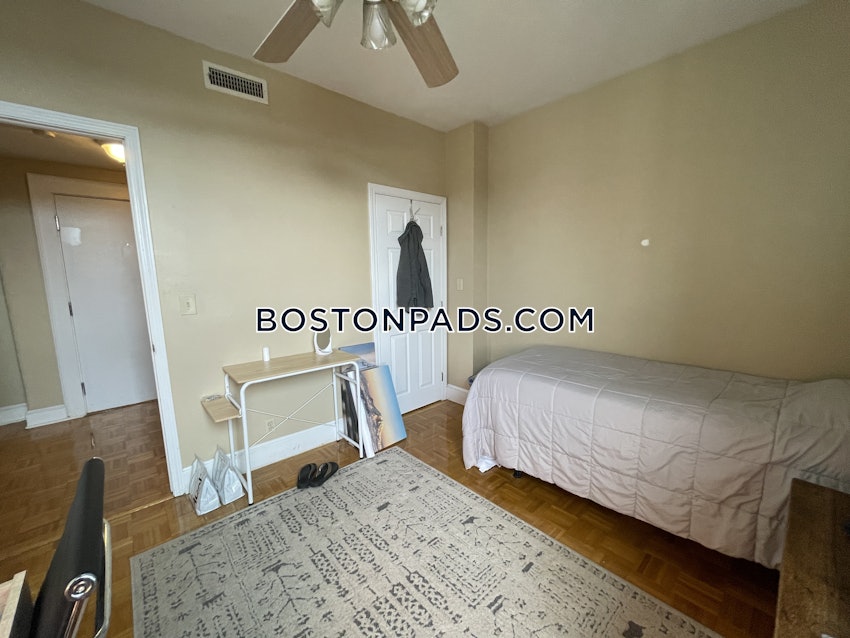 BOSTON - ALLSTON - 4 Beds, 2 Baths - Image 35