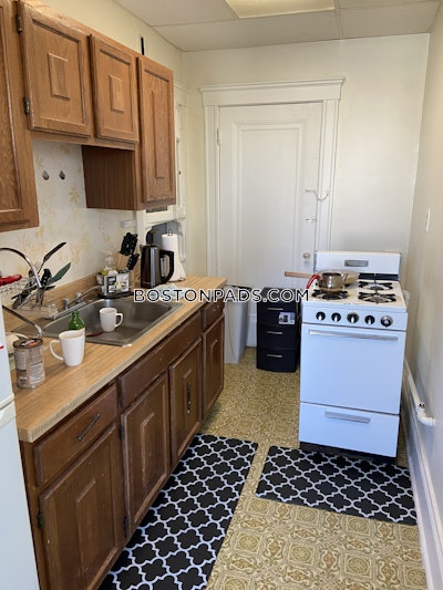 Medford Studio 1 Bath  Medford Square - $1,575 No Fee