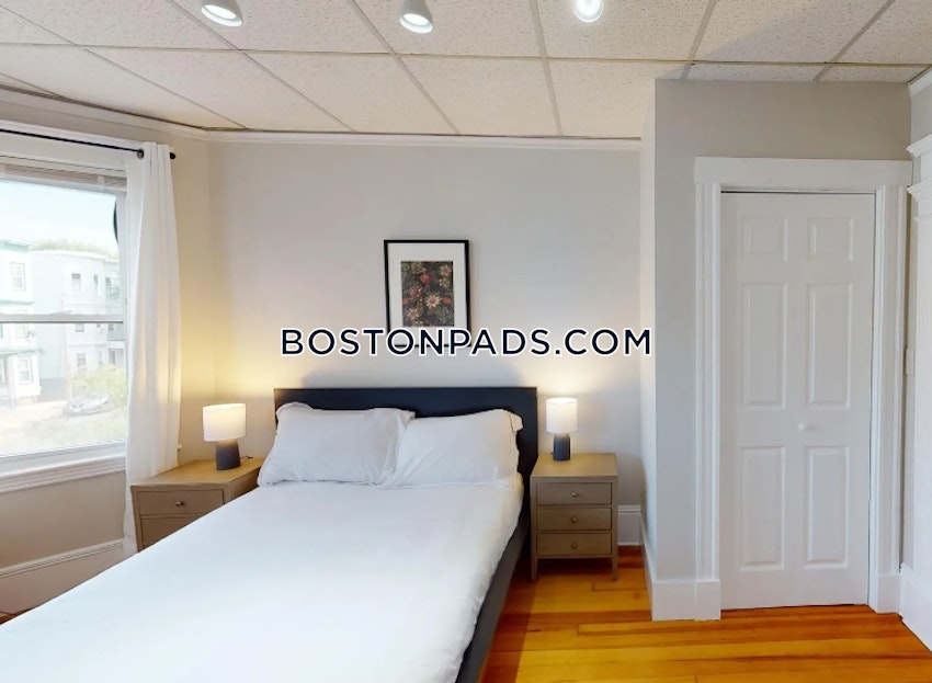 BOSTON - DORCHESTER/SOUTH BOSTON BORDER - 5 Beds, 1 Bath - Image 3
