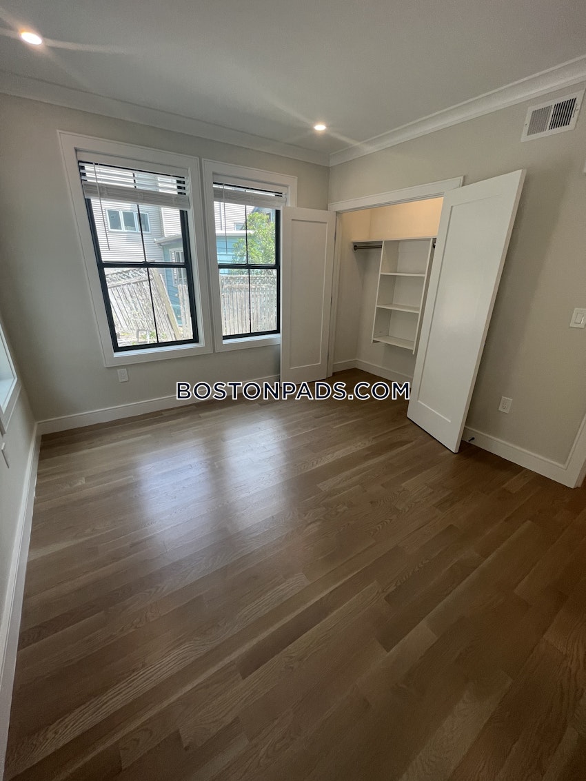 BOSTON - JAMAICA PLAIN - STONY BROOK - 4 Beds, 2 Baths - Image 7