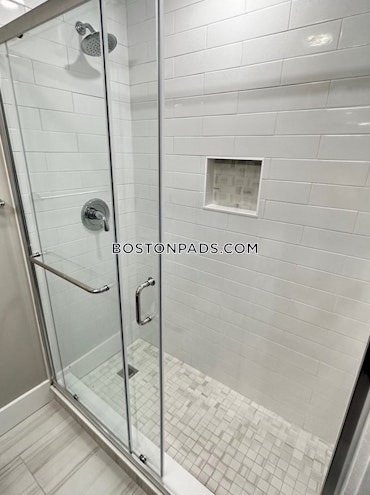 Boston - 4 Beds, 2 Baths