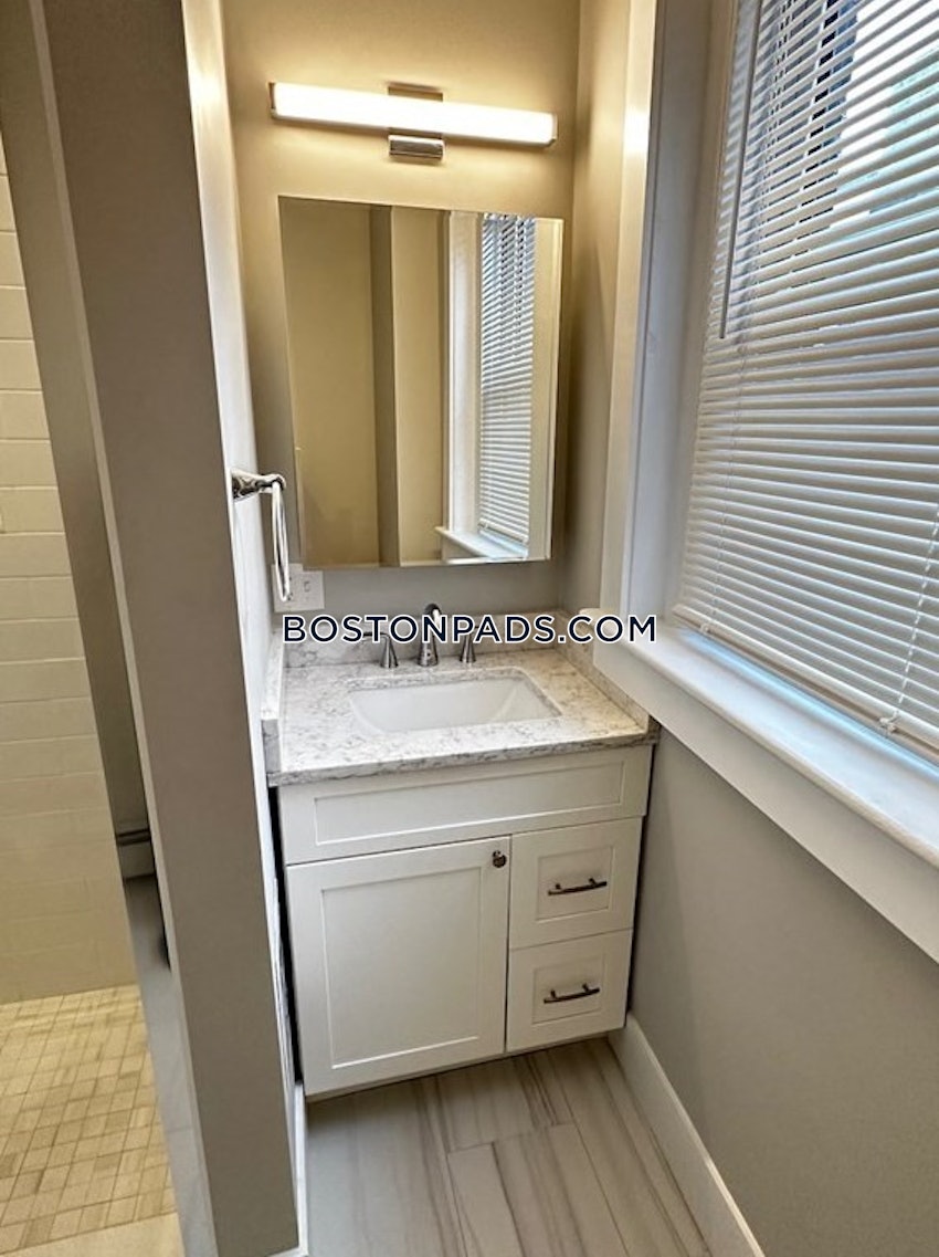 BOSTON - ALLSTON - 4 Beds, 2 Baths - Image 21