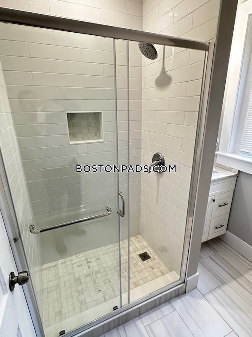 BOSTON - ALLSTON - 4 Beds, 2 Baths - Image 18