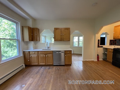 Jamaica Plain 5 Beds 2 Baths Boston - $7,500