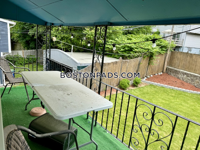 SOMERVILLE- WEST SOMERVILLE/ TEELE SQUARE - 3 Beds, 1 Bath - Image 5